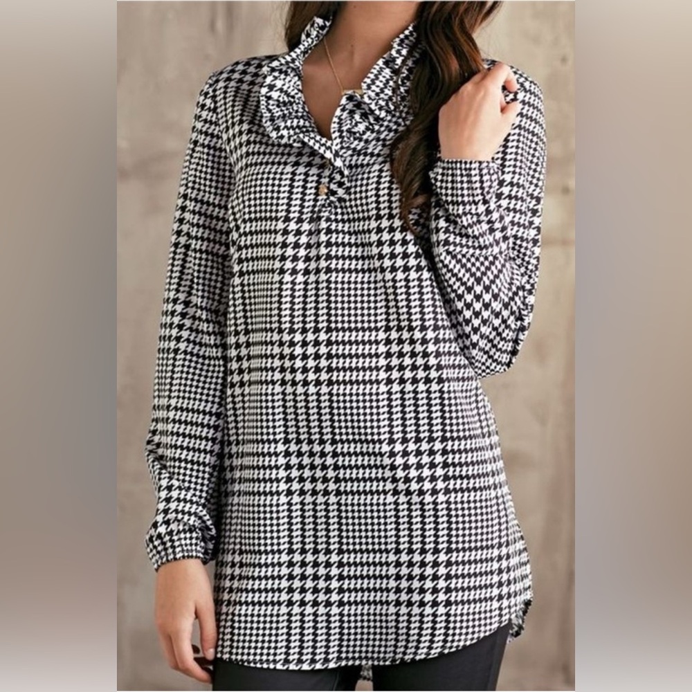 Black and White Houndstooth Tunic